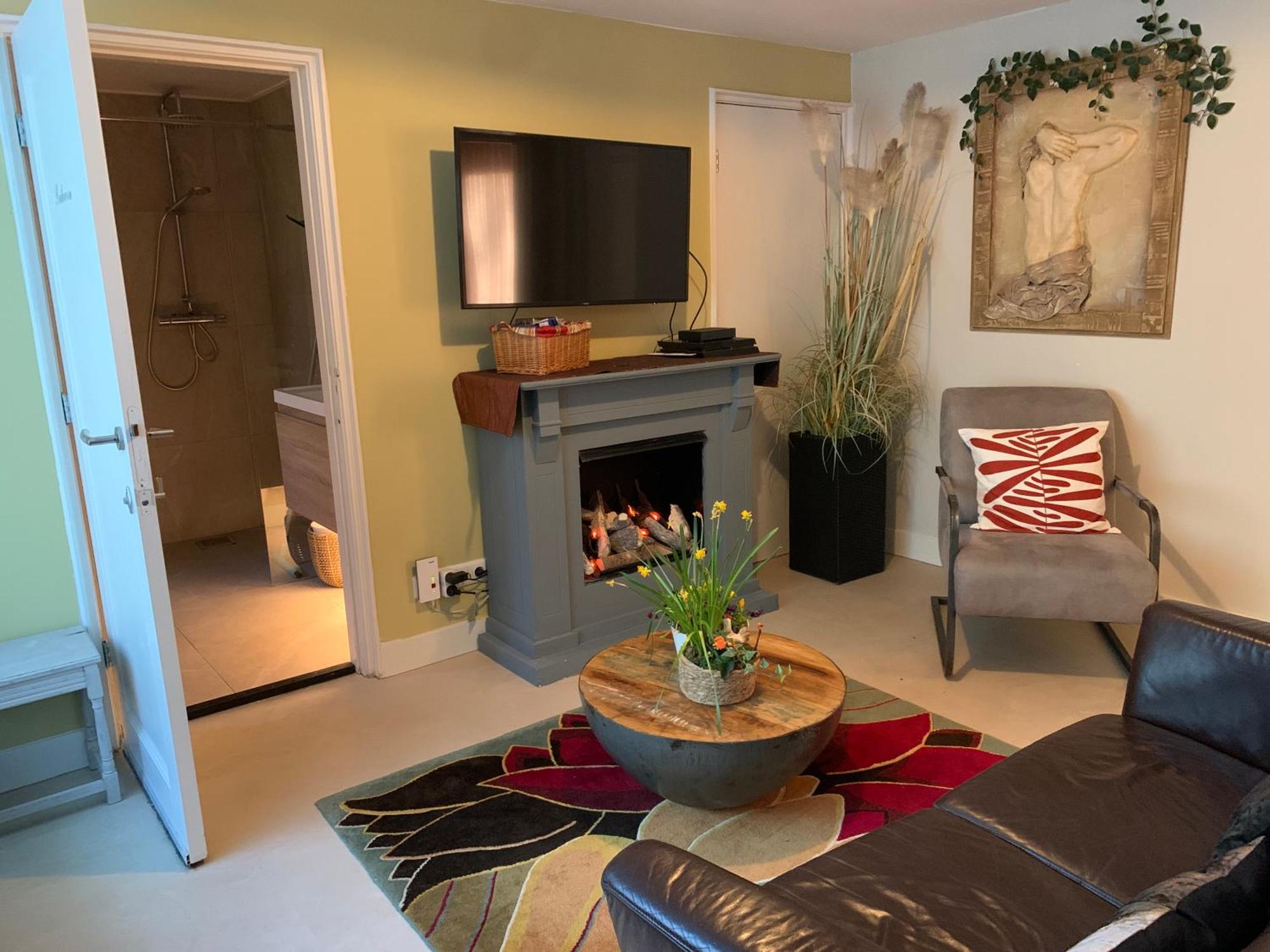 Romantisch Wellness Appartement Met Prive Hottub Sauna Gamesroom Den Ham Экстерьер фото